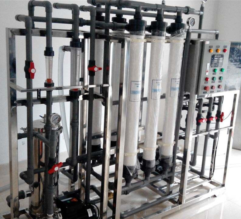 藍膜水處理廠家做整套設備嗎？