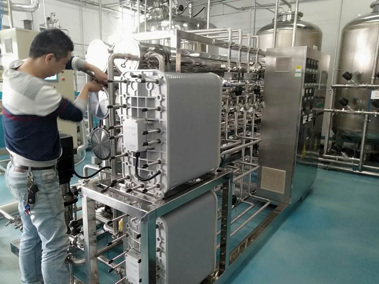 反滲透純水設備廠家定制哪家好 - 藍膜